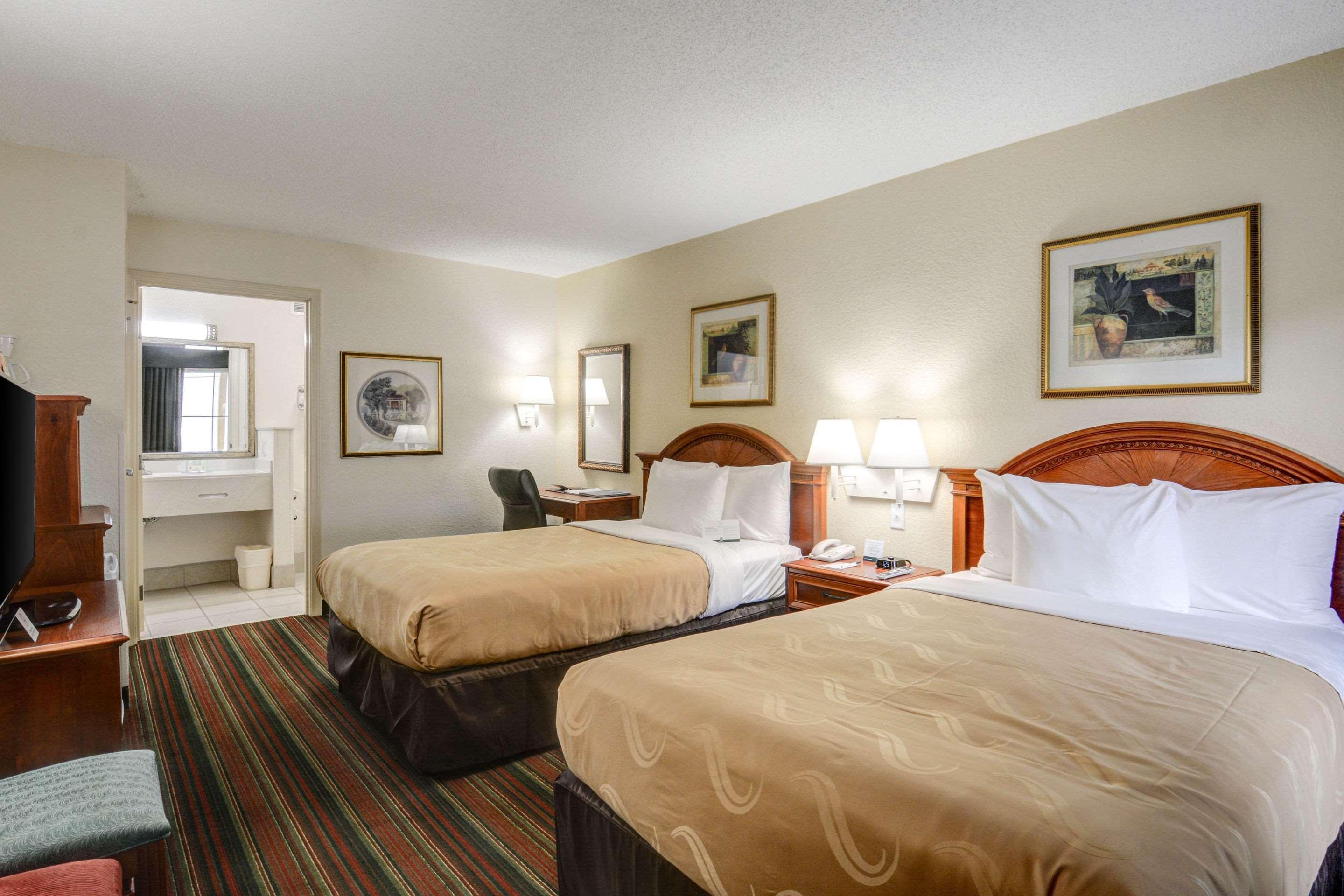Quality Inn & Suites Biltmore East Эшвилл Экстерьер фото