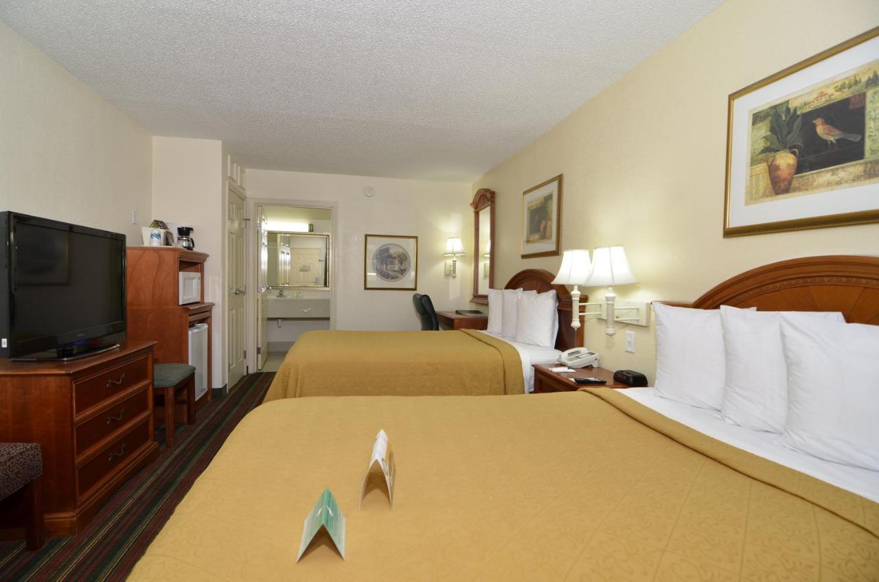 Quality Inn & Suites Biltmore East Эшвилл Экстерьер фото